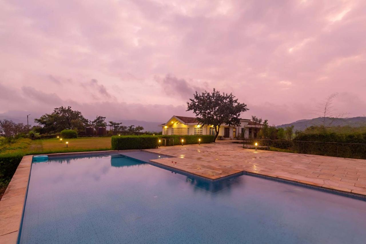Stayvista'S Shivom Villa 12 - A Serene Escape With Views Of The Valley And Lake Лонавала Экстерьер фото